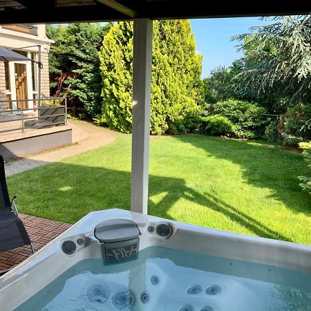 Koi Apartman Balatonalmádi Exteriör bild