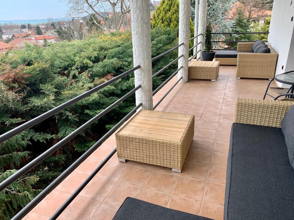 Koi Apartman Balatonalmádi Exteriör bild