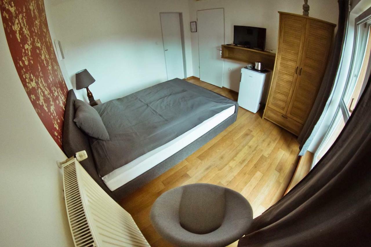 Koi Apartman Balatonalmádi Exteriör bild